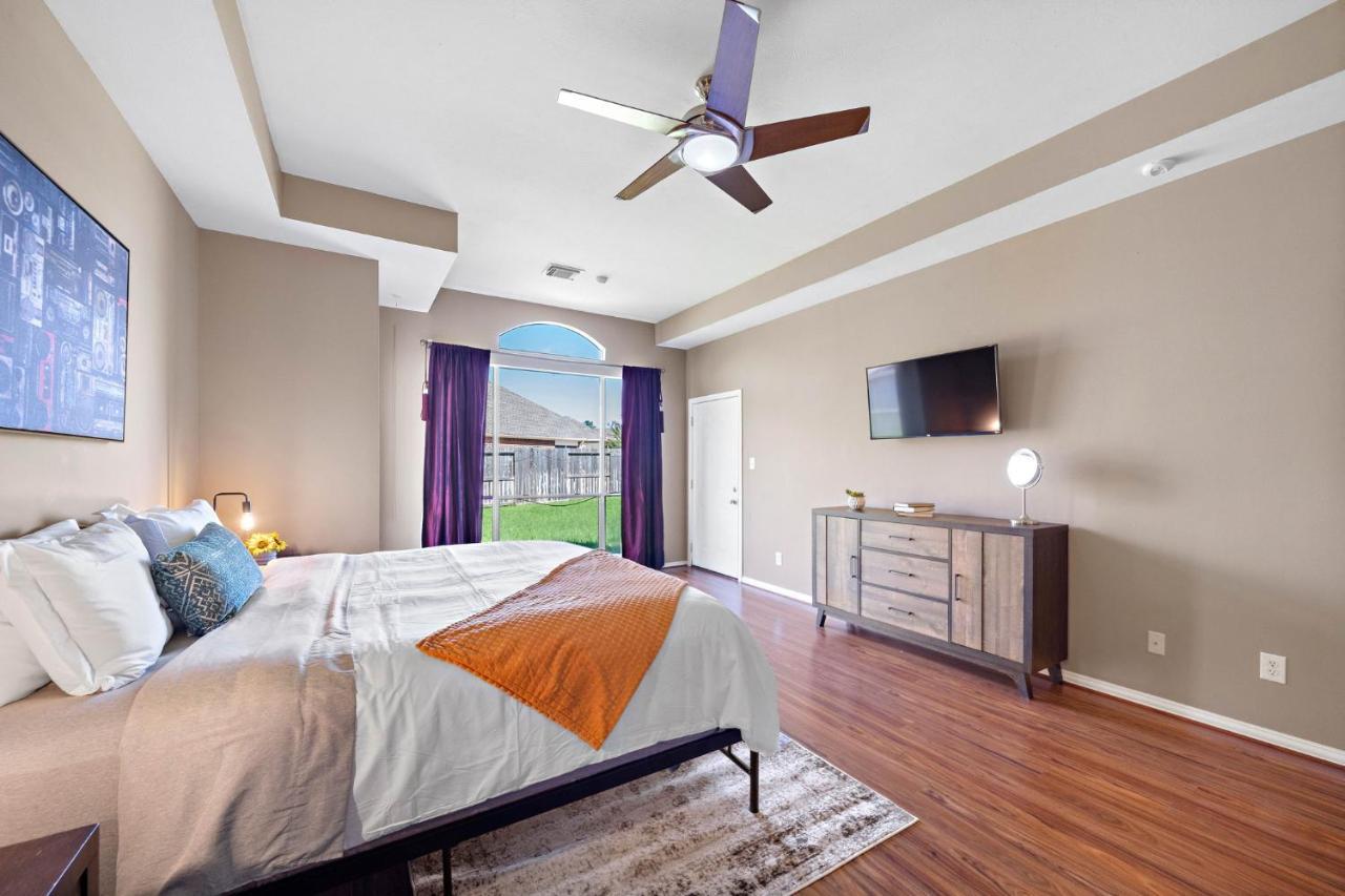 Сasa de vacaciones Pool Escape Games Wi-fi Bbq Yard Sleep 16 Houston